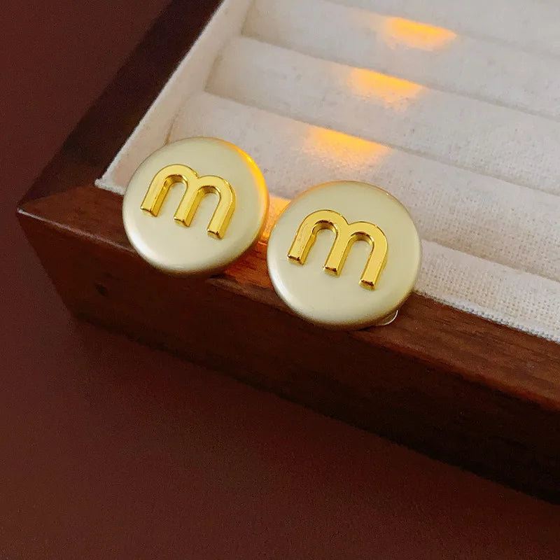 mm Buchstabe Ohrstecker